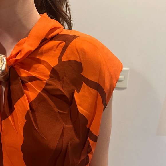 Johanna Ortiz. Brand new and available in size 8, it runs small. - Picture 14 of 14